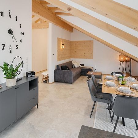 Fenjoy: Ferienapartment Mit Bergblick / Balkon / Bbq Бернау-ам-Кімзе Екстер'єр фото