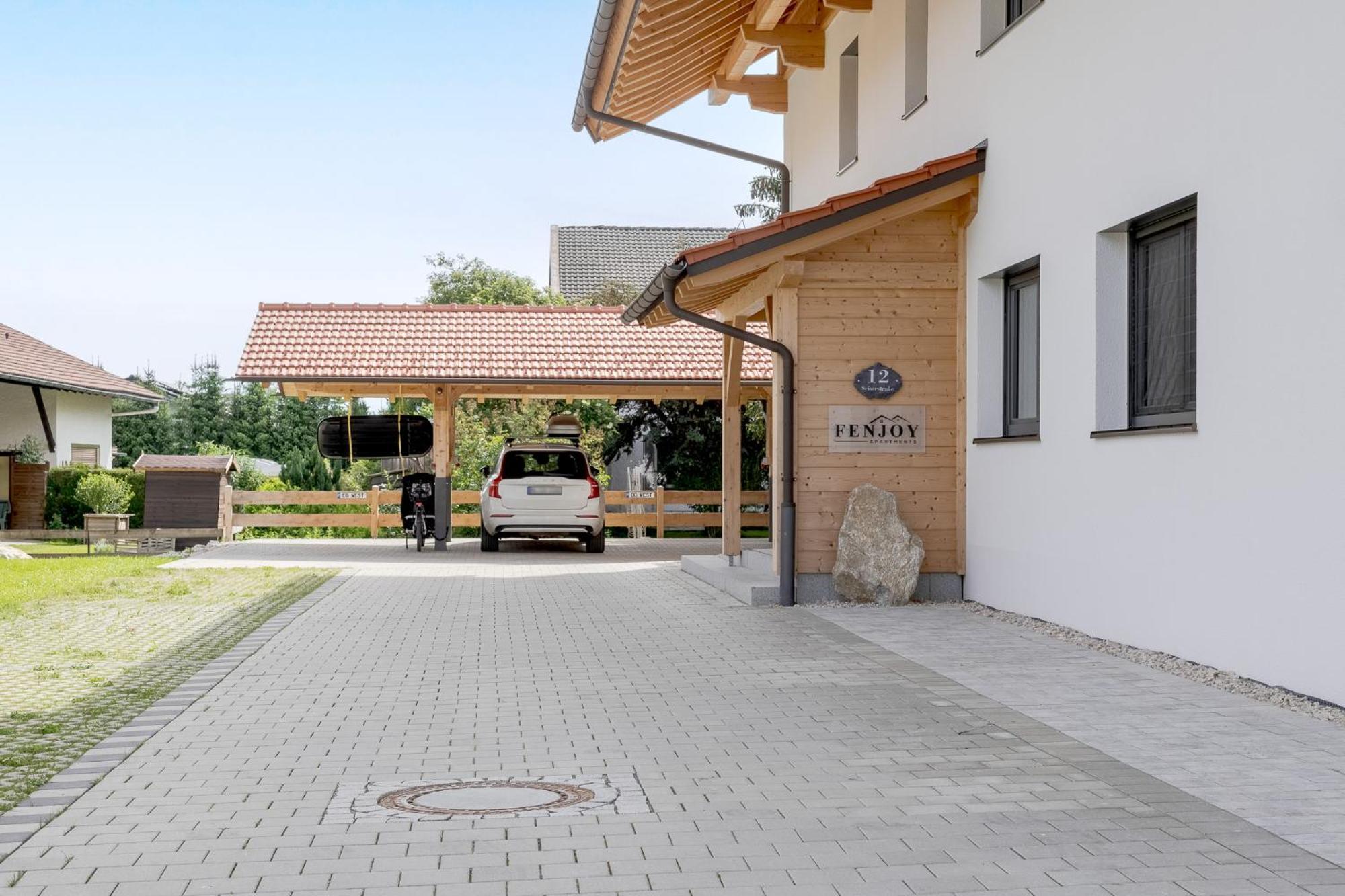 Fenjoy: Ferienapartment Mit Bergblick / Balkon / Bbq Бернау-ам-Кімзе Екстер'єр фото
